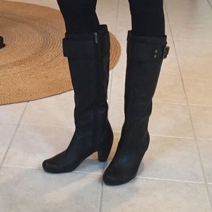 Kenneth Cole Reaction Iconic Note Buckle Boots 9.5